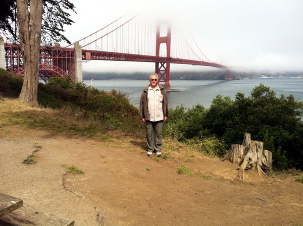 Golden Gate sortant de la brume  . . .