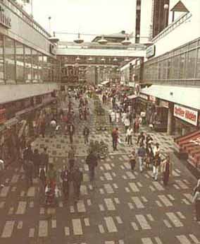 Stockholm,  la ville sous terre juin 1982