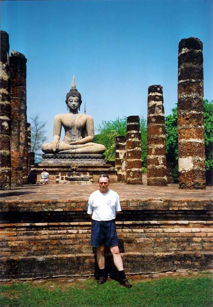 Dans les ruines de Sukhothai