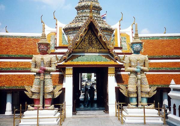 Le temple Wat Phra Kaeo à Bangkok